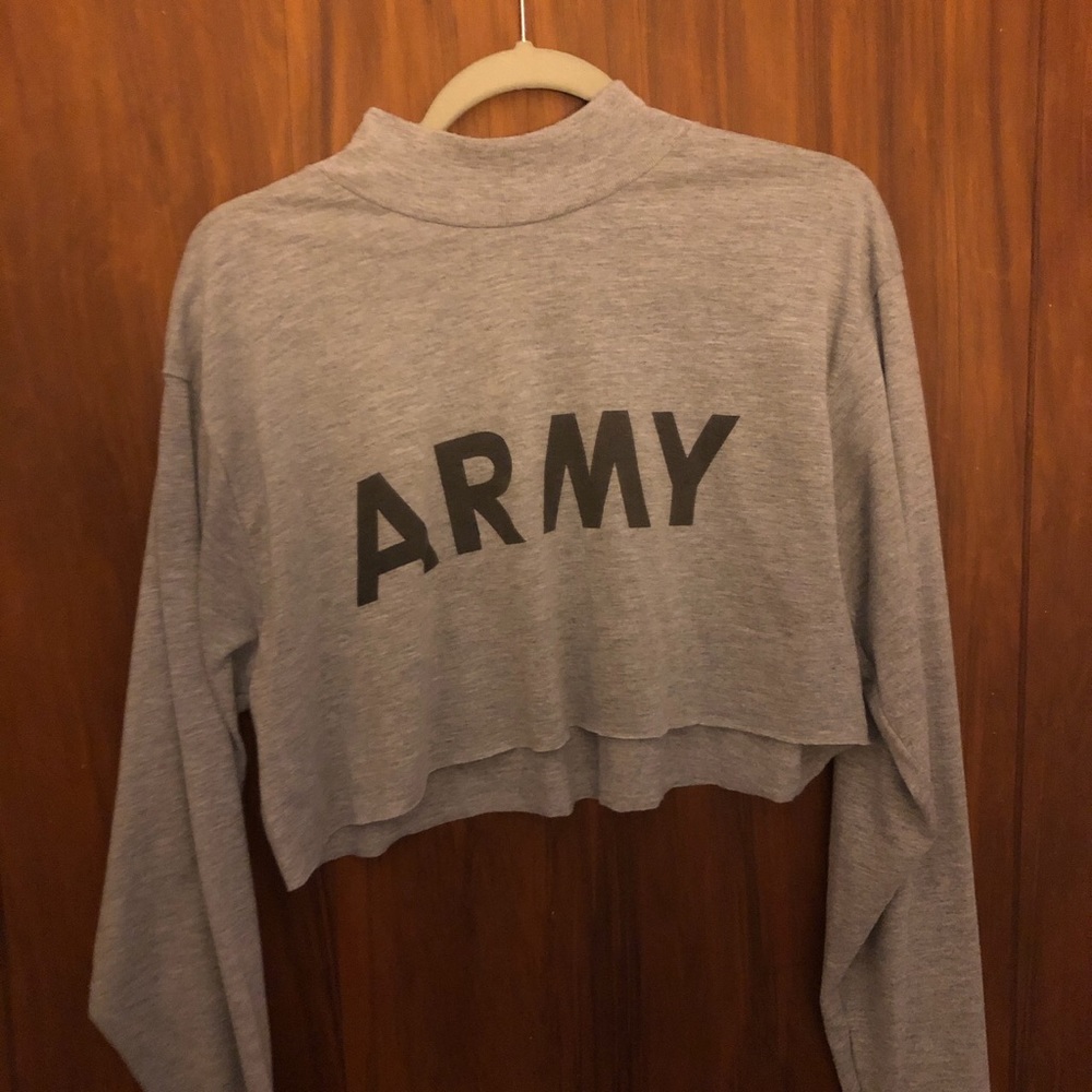 long sleeve cropped army shirt